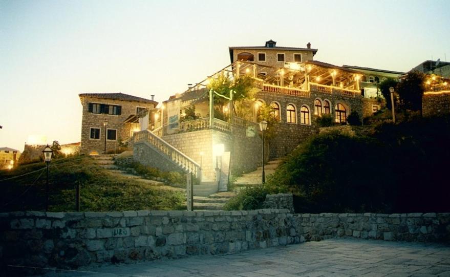 Apartments Kalaja ウルツィニ エクステリア 写真